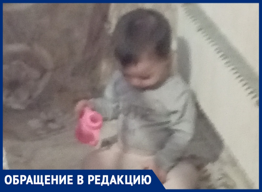 Годовалая девочка вынуждена жить в Цимлянске в страшном доме с огромными трещинами на всех поверхностях
