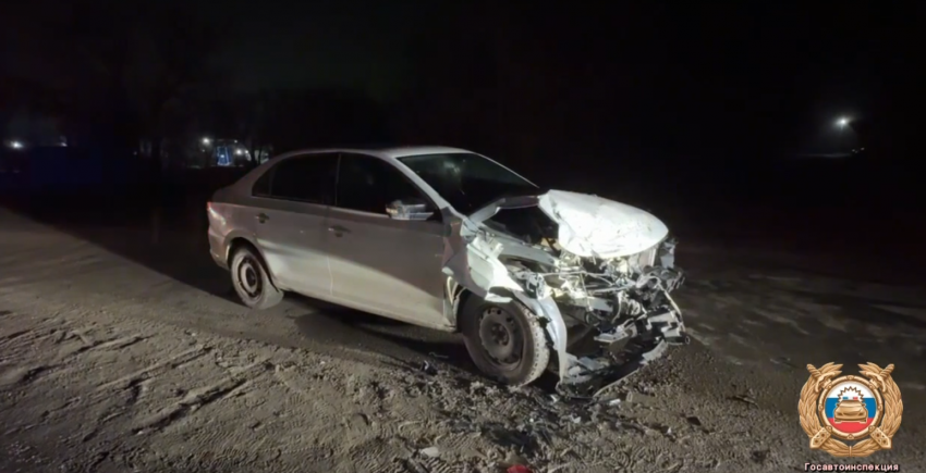 19-летняя автоледи в Дубовском районе не справилась с управлением и вылетела на встречку