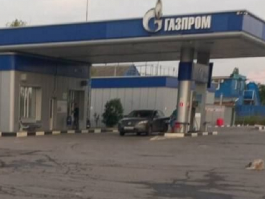 В «Газпроме» опровергли жалобу волгодончанки на воду в топливе на АЗС