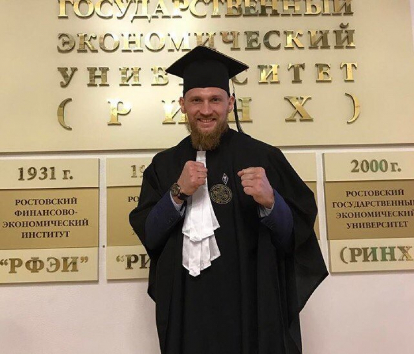 Волгодонский боксер Дмитрий Кудряшов стал магистром