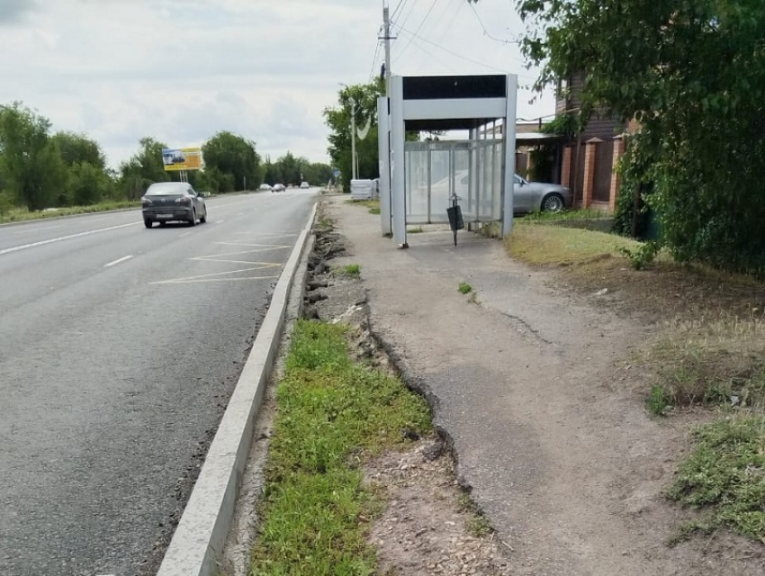 В Красный Яр запустят дополнительный автобус и построят тротуар 