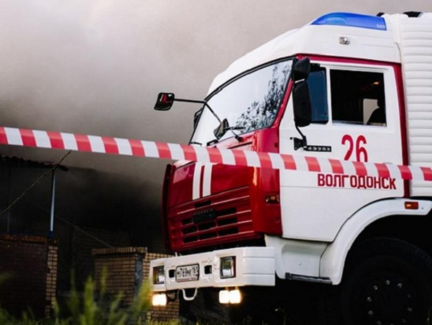 Неосторожное обращение с огнем становится частой причиной пожаров в Ростовской области