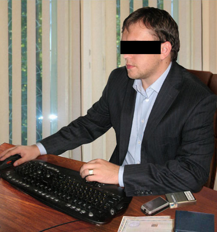 В Волгодонске преподаватель филиала ДГТУ подозревается в получении взятки