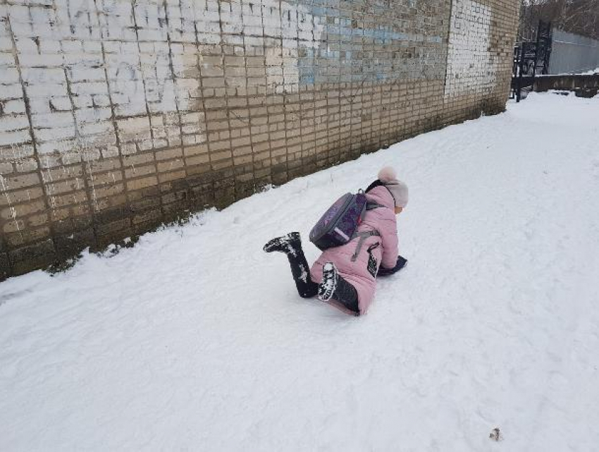Снежный «завал": За сутки в травмпункт Волгодонска обратилось четверть сотни горожан