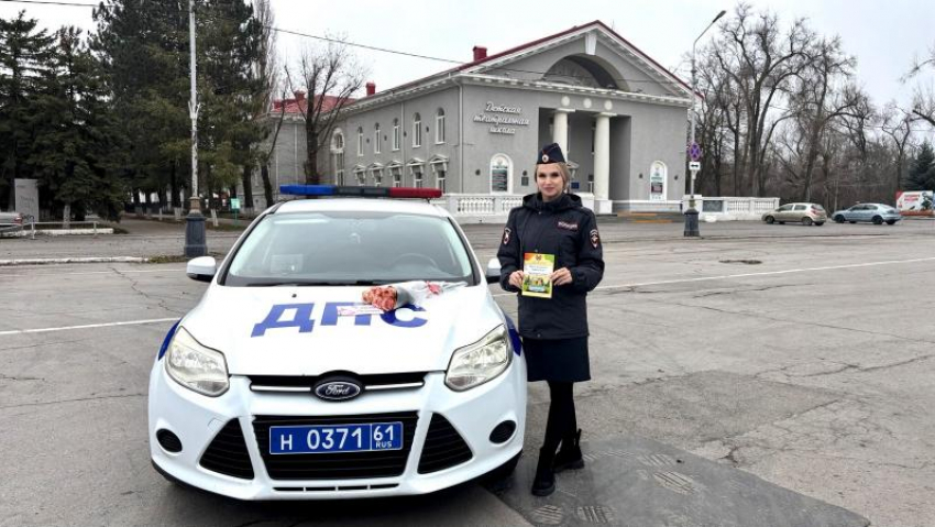 «Моя мама - автоледи» трогательная акция прошла в Волгодонске ко Дню матери В Волгодонске поздравили «мам за рулем»