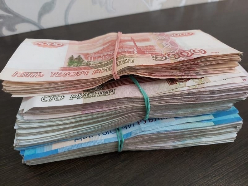 Рост зарплат почти на 20% обнаружили чиновники в Волгодонске