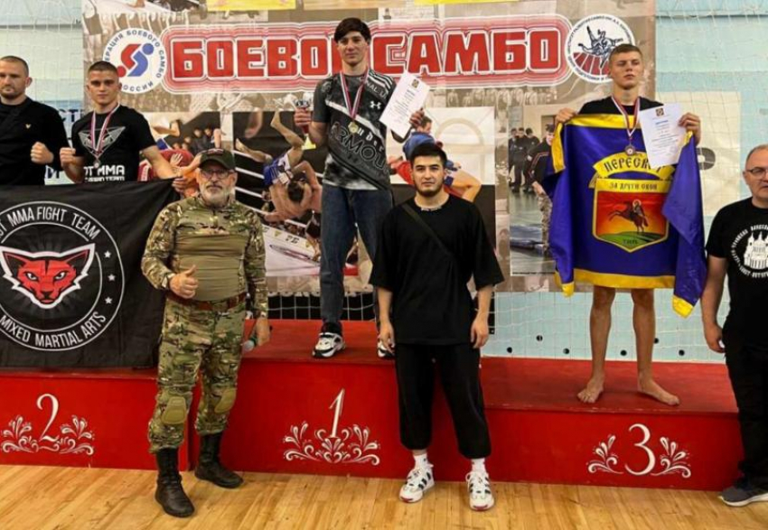 Победителями Первенства и Чемпионата России по боевому самбо стали волгодонцы
