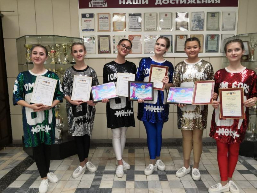 Творческие коллективы Волгодонска завоевали россыпь наград на областном фестивале 