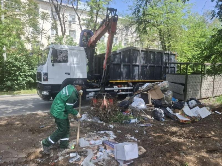 Собирать и вывозить крупногабаритные отходы в Волгодонске будут две современные машины