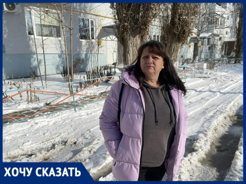Дом у озера: жильцы многоэтажки по улице Пионерская, 140 десять лет страдают от потопа во дворе