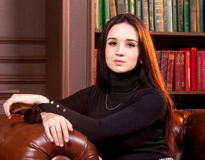20-летняя Юлия Добровольская в конкурсе «Мисс Блокнот-2019"