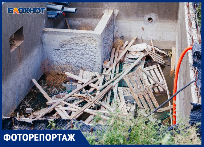 Ржавая арматура, тлен и уныние: парк Молодежный возвращается в состояние Поля дураков