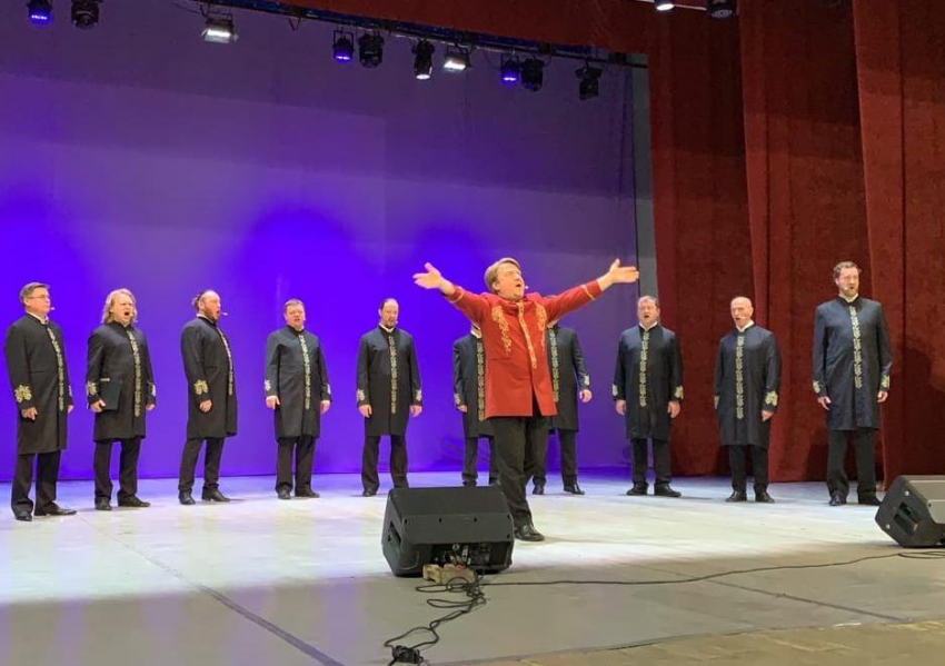 «До мурашек»: сотни волгодонцев побывали на концерте Хора Валаамского монастыря