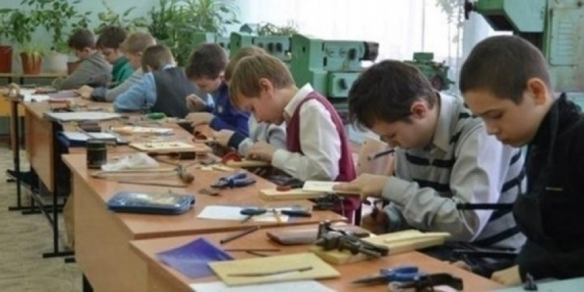 Волгодонская станция юных техников выиграла грант на оборудование по детской безопасности на дорогах