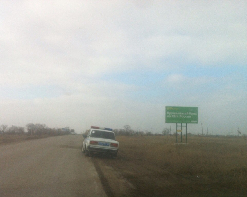 На въезде в Романовскую перевернулся ВАЗ-21099 - пострадал 30-летний водитель 