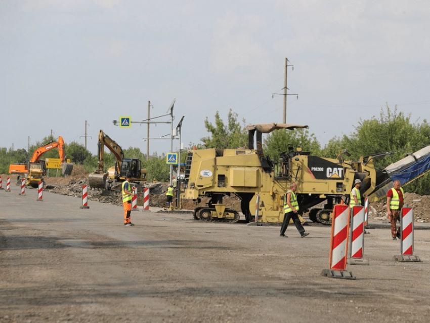 Реконструкцию трассы Ростов - Волгодонск решили завершить в 2023 году