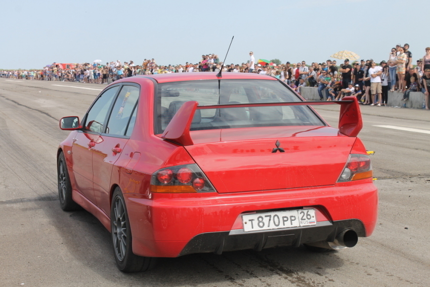«Дрэгрейсеры» из Волгодонска и Камышина стали лучшими на шоу «Car Fest»