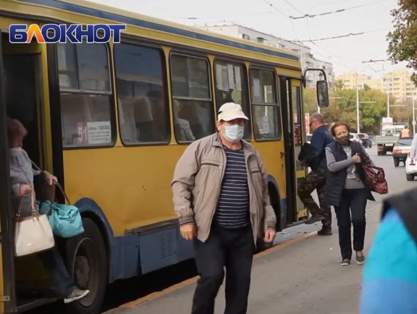 Волгодонцы продолжают ездить в автобусах без масок