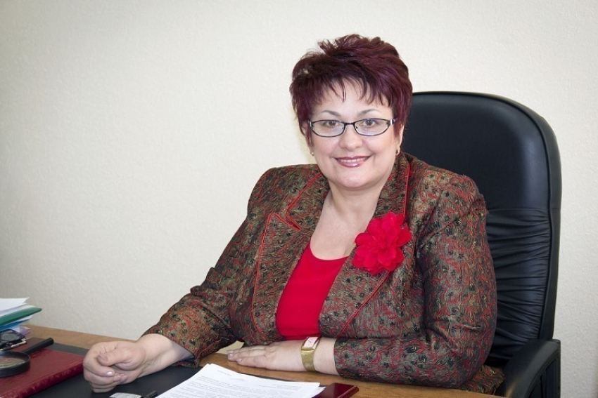 Председатель Волгодонской думы Людмила Ткаченко отметила 55-летний юбилей