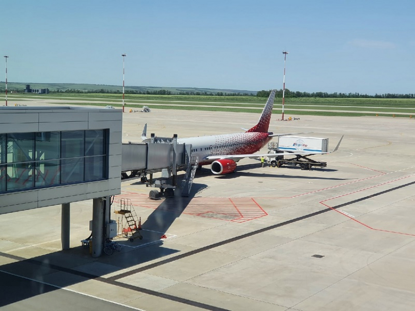 Из каких аэропортов могут улететь волгодонцы на период приостановки работы ростовского «Платова»