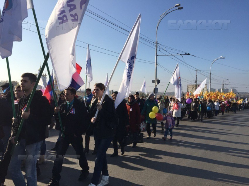 Волгодонцев приглашают принять участие в традиционном праздничном марше и крестном  ходе в День народного единства