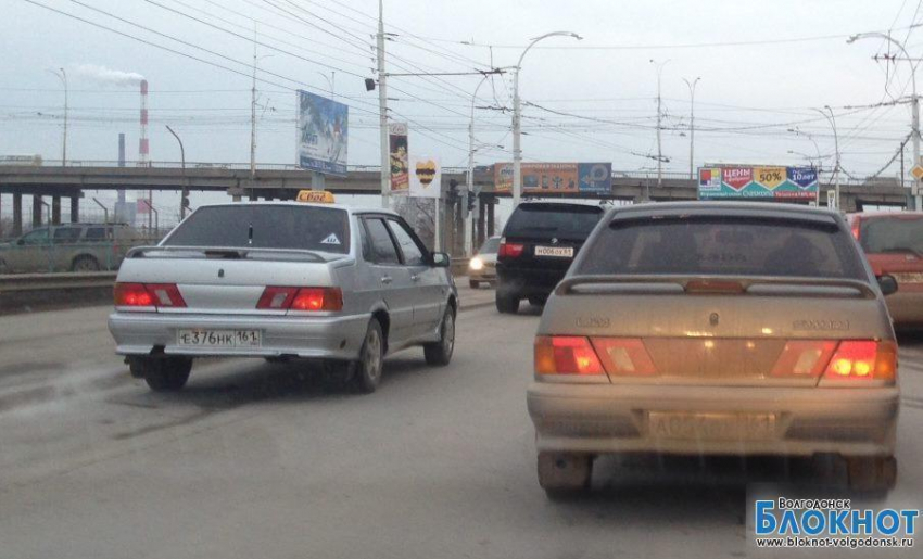 Волгодонские таксисты грубо нарушают не только ПДД, но и правила перевозки пассажиров