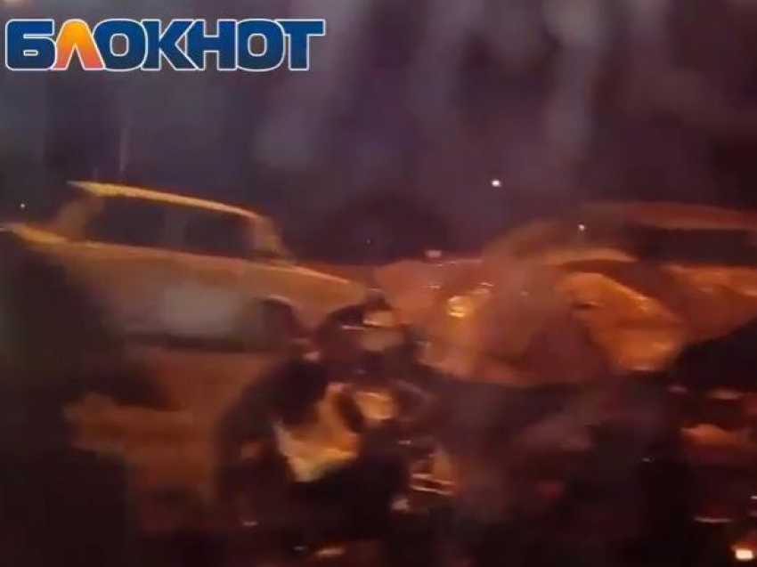 Последствия страшной аварии на мосту в Волгодонске попали на видео