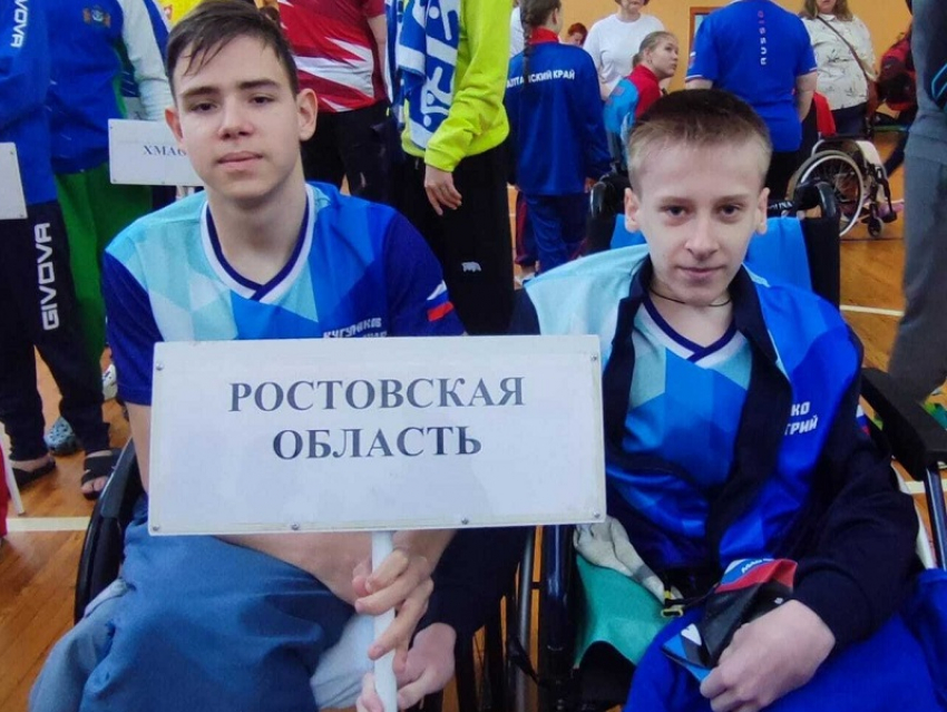 Особенные юные пловцы из Волгодонска блестяще выступили на престижных соревнованиях в Подмосковье