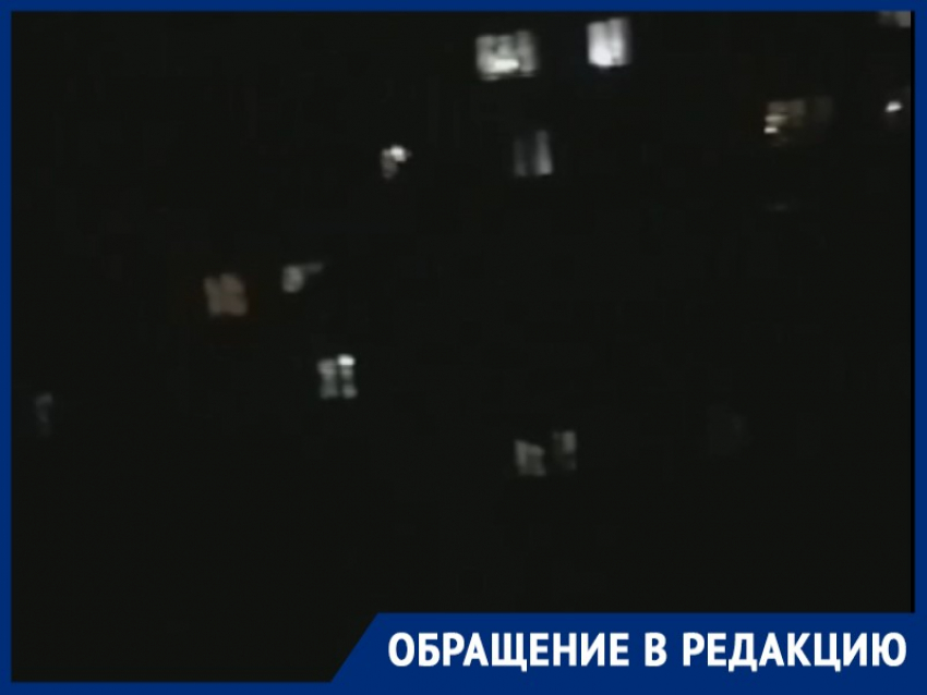 «Как по такой темноте возвращаться домой»: вернуть уличное освещение на 50 лет СССР просят волгодонцы 