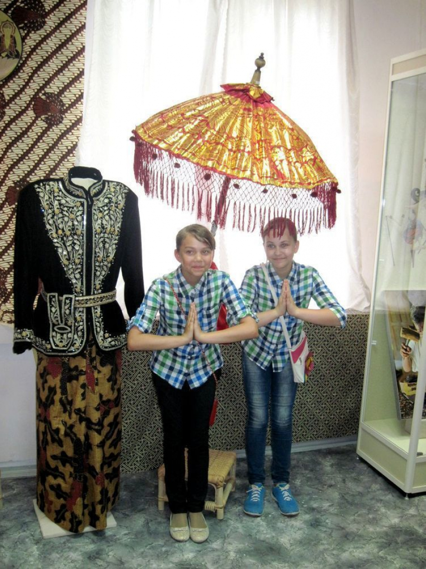 В Волгодонск привезли экспозицию страны, в которой жарят шашлык из ежей