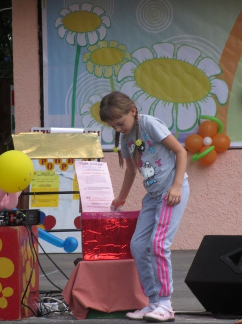Жители Волгодонска протянули руку помощи детям