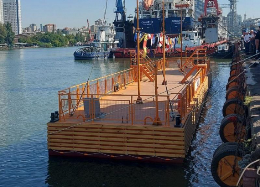 «Исторический момент»: в Романовской началось строительство плавучего причала 