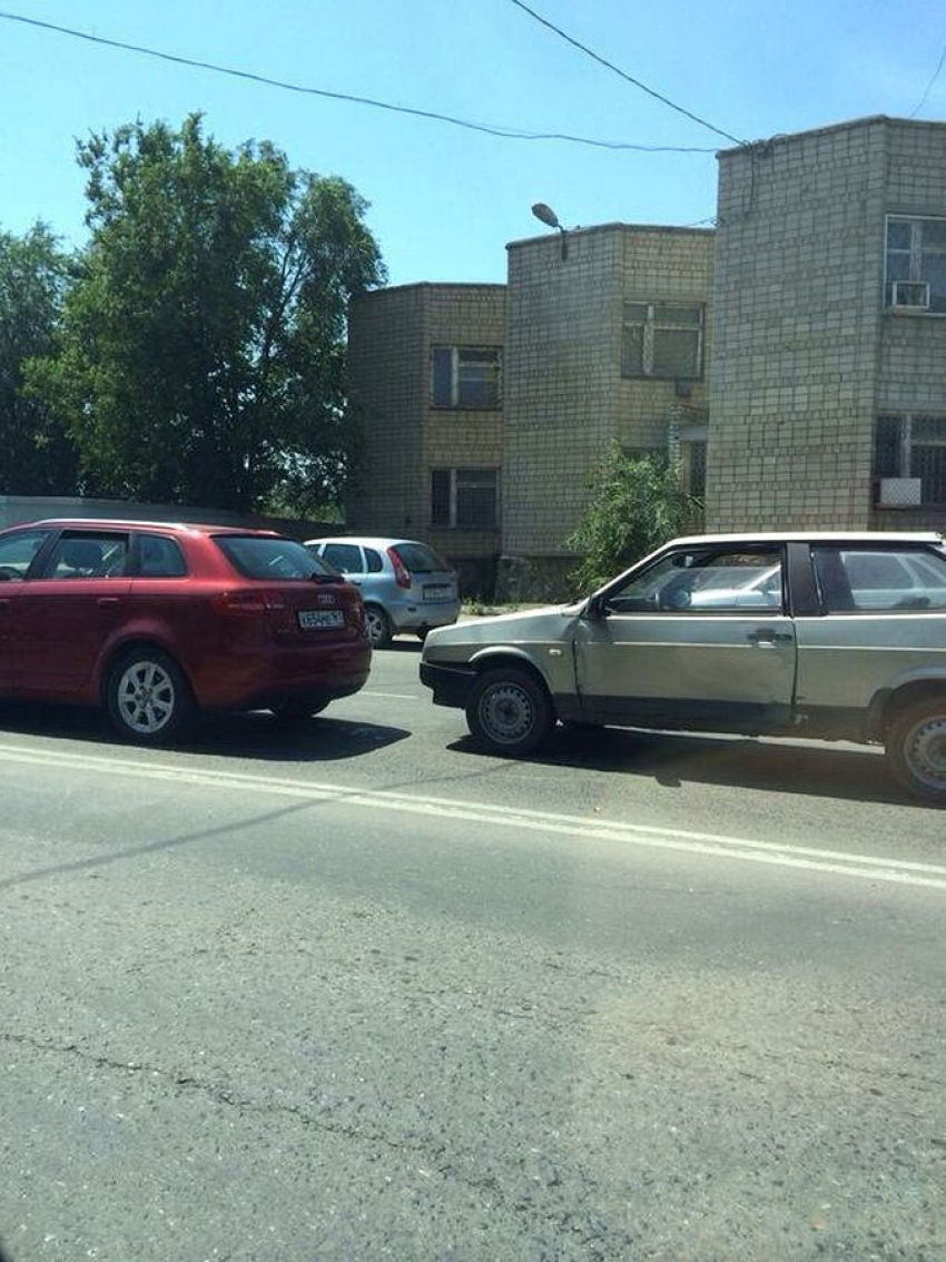 В Волгодонске в районе МРЭО произошло ДТП
