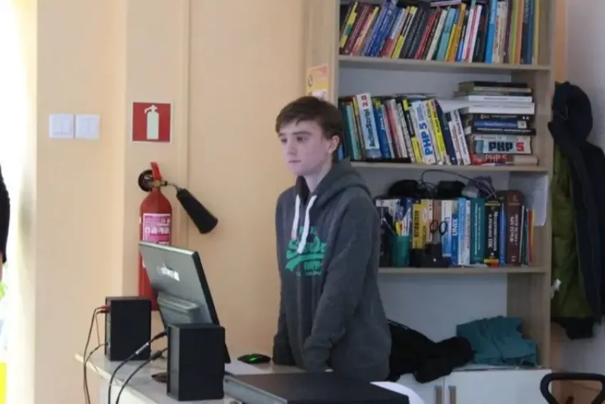 Юный компьютерный гений из Волгодонска удивил программистов своим проектом по изучению нейросетей 