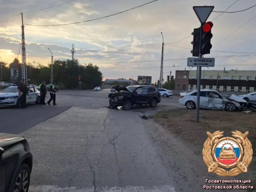Погиб водитель: «Танк» раздавил легковушку на Жуковском шоссе в Волгодонске
