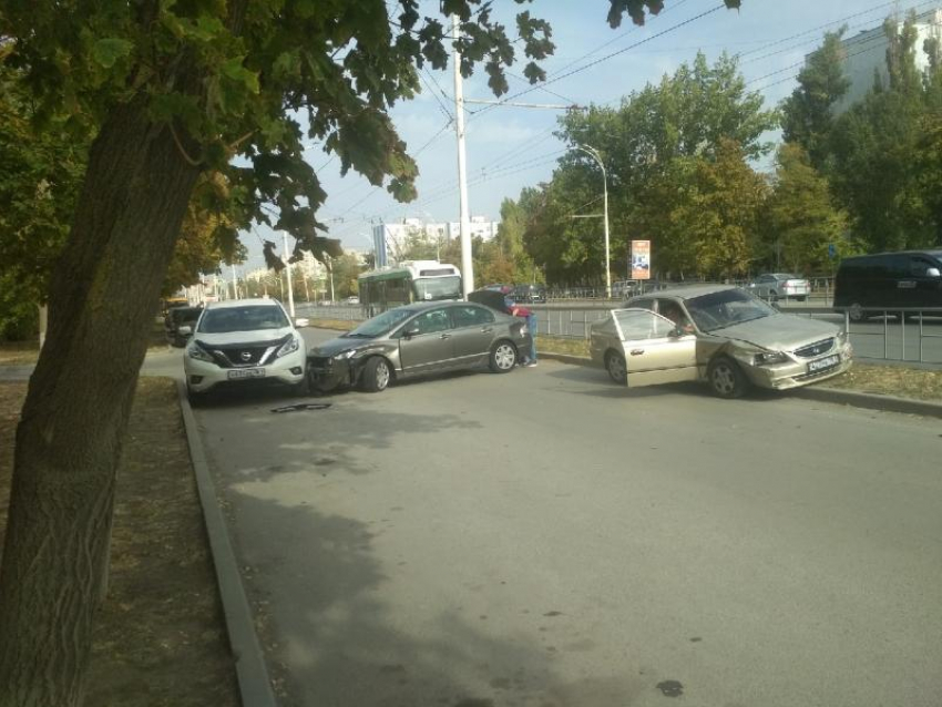 За несколько часов в Волгодонске произошло три ДТП с участием «Акцента»