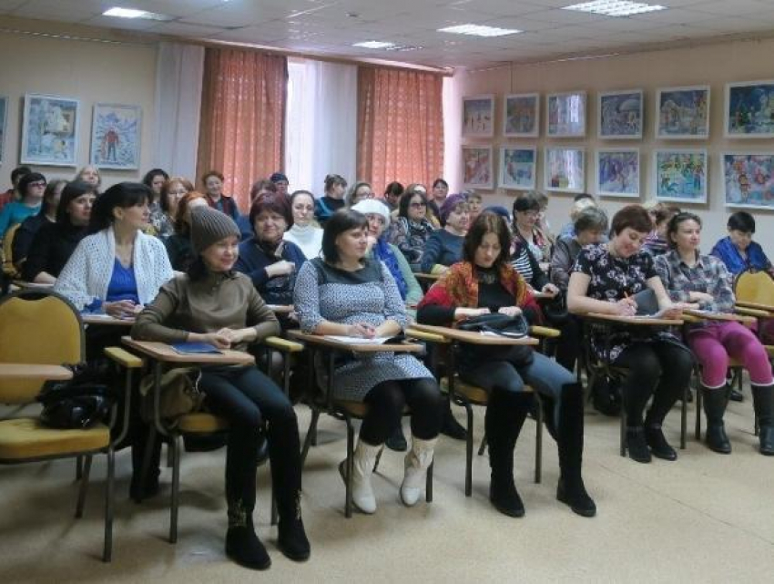 В Центральной библиотеке Волгодонска прошел день специалиста «Библиотека – социальному работнику»