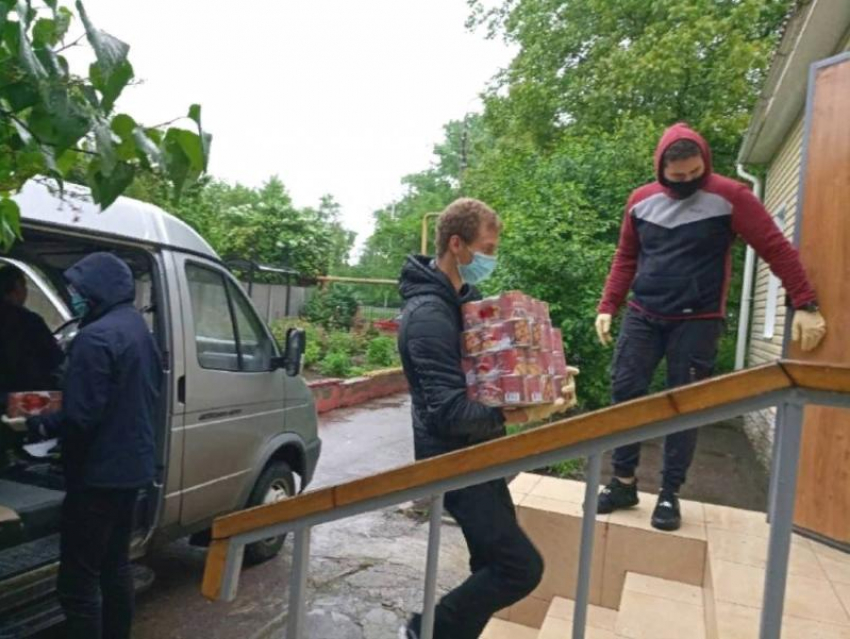 В Волгодонске возобновил работу городской волонтерский штаб взаимопомощи