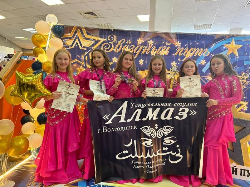 8 золотых кубков завоевали воспитанницы танцевальной студии «Алмаз» в Российском рейтинговом турнире