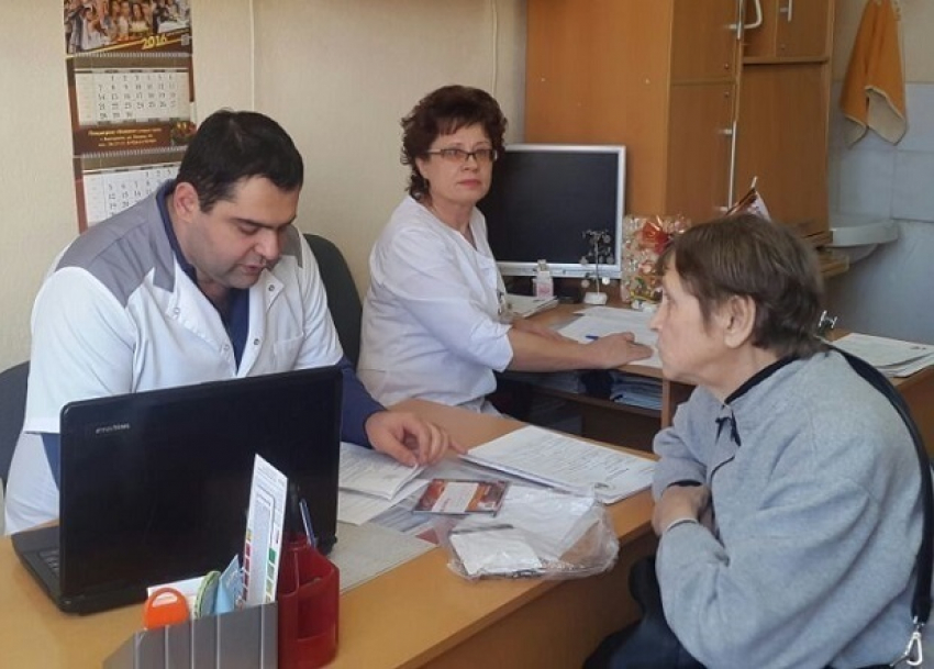 Доктора из Москвы спасают волгодонцев с больными сердцами и сосудами