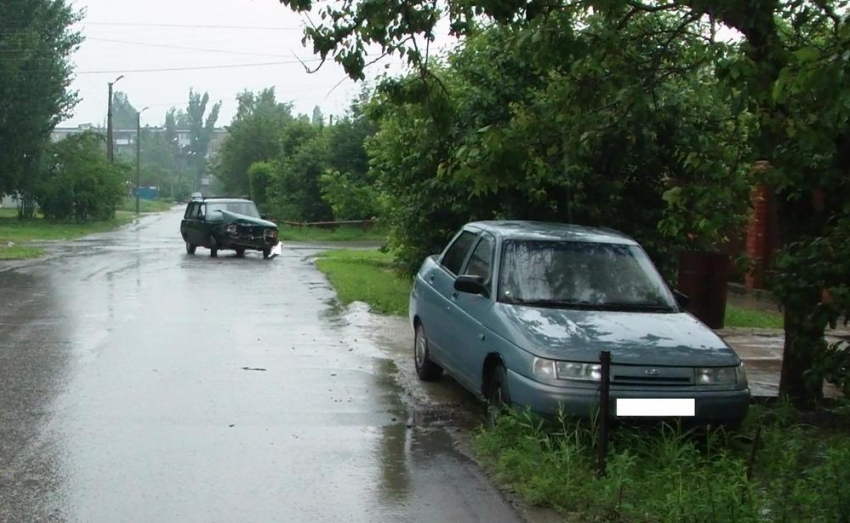 В Волгодонске 9-летний ребенок пострадал в ДТП с участием двух ВАЗов