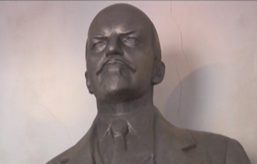 В Волгодонске из гаража пенсионера украли памятник Ленину