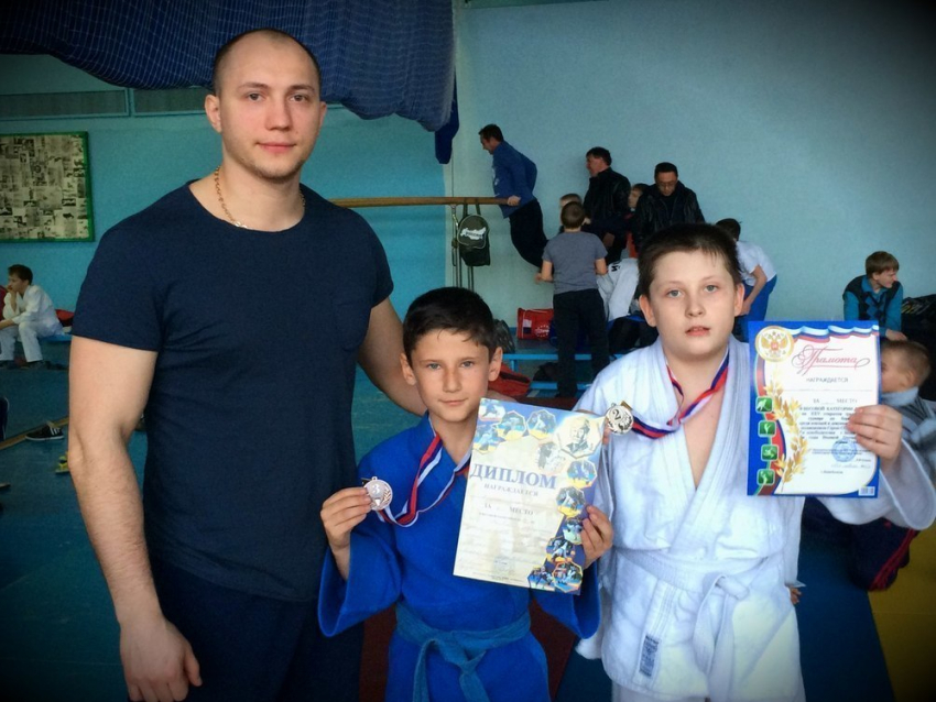 Юные дзюдоисты из Волгодонска привезли несколько медалей с соревнований в Белой Калитве