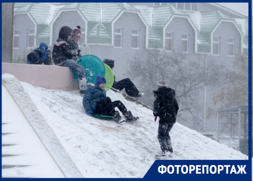 Волгодонск замело снегом: такая погода продержится несколько дней 