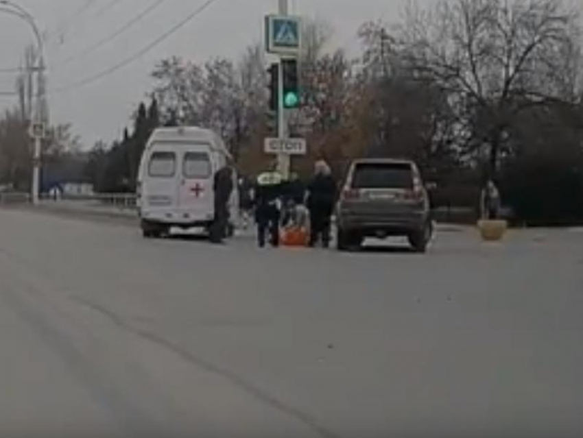  Пожилая волгодончанка попала под колеса автомобиля в новой части Волгодонска 