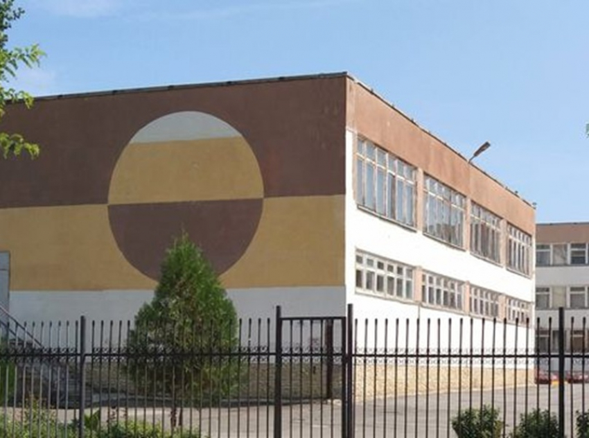 Суд обязал провести обследование технического состояния двух школ в Волгодонске