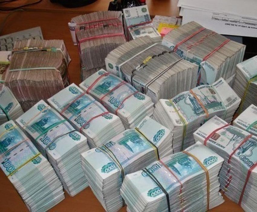 Волгодонский банк «Максимум» в составе группы банков подозревается в хищении нескольких десятков миллиардов рублей