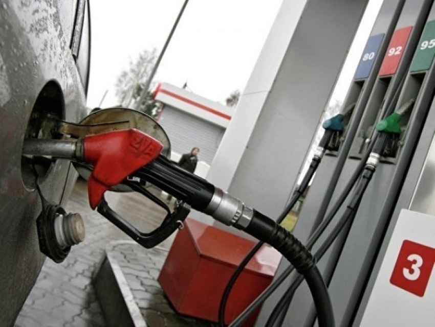 В Волгодонске зафиксирован незначительный рост цен на бензин
