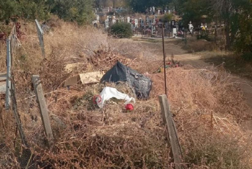 Администрация Цимлянска отреагировала на жалобы о состоянии кладбища