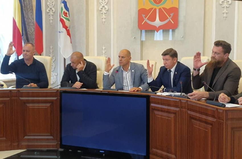 Волгодонские депутаты намерены завершить «парковочную эпопею» в следующем году, но это не точно